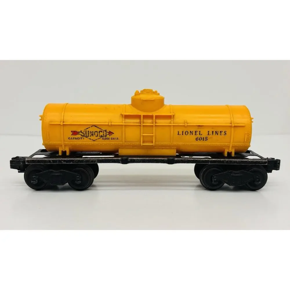 Lionel Postwar Sunoco Single Dome Tank Car Yellow 6015 w/ OB